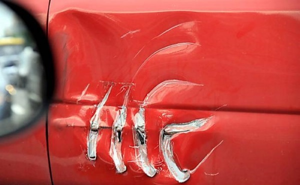 Ремонт царапин на кузове автомобиля: мелкий и капитальный